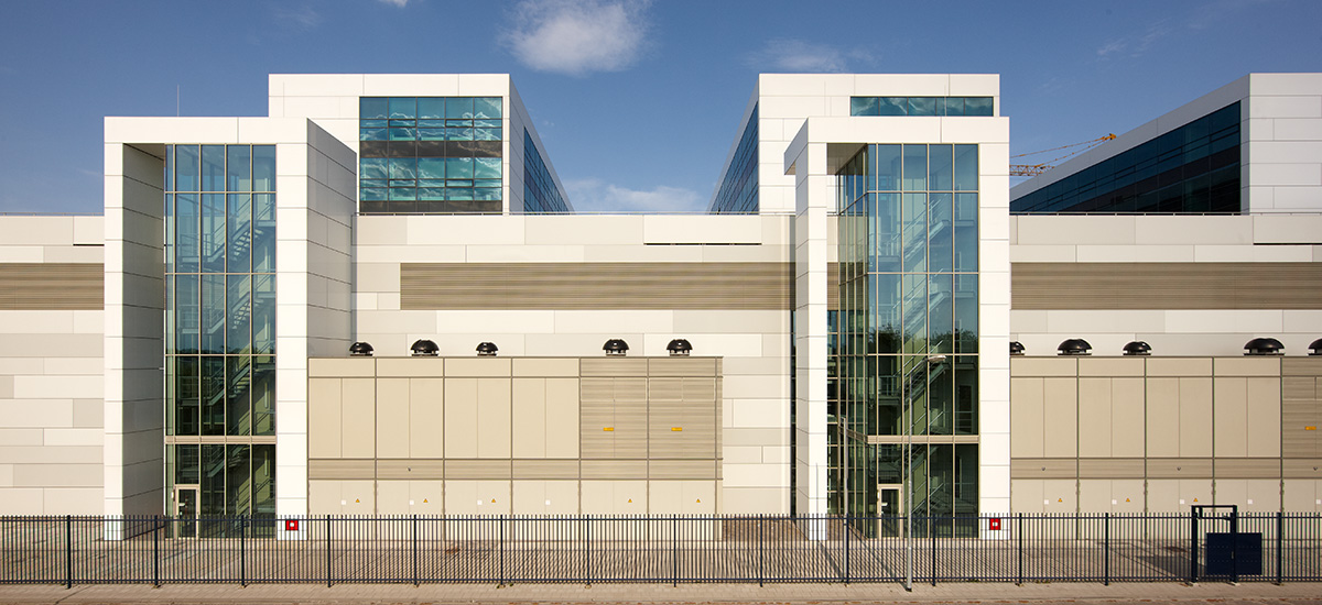 鋁單板吊頂鏤空工藝優勢